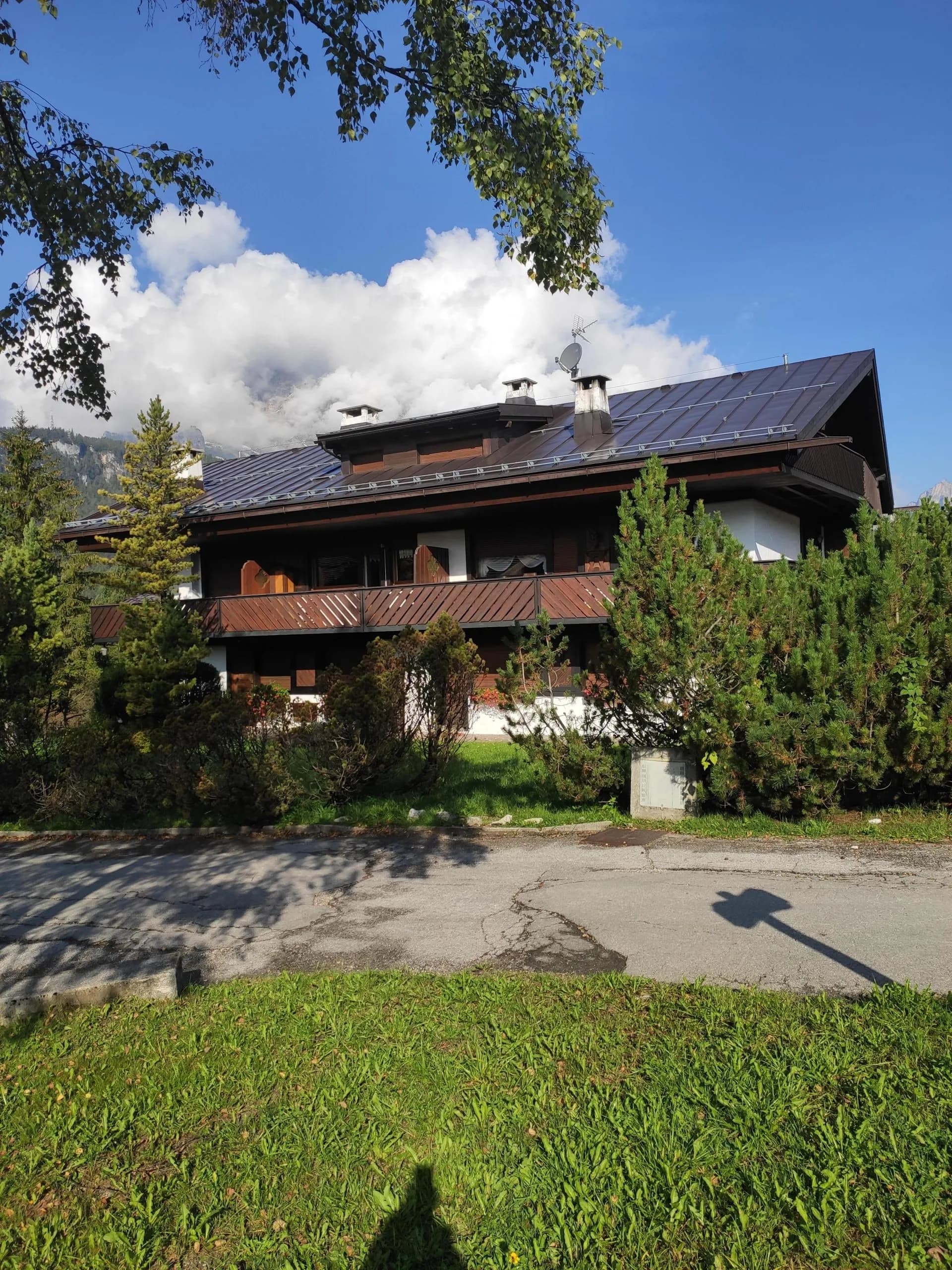 3 foto casa laterale